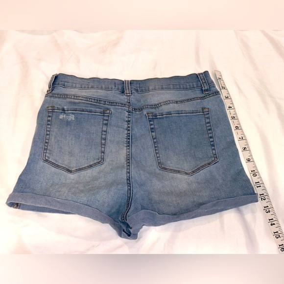 PacSun Los Angeles The Shortie Shorts Blue Denim 5 Pocket Stretchy Cuffed 
Sz 30 - Picture 3 of 5
